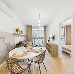 Superapart Pelcowizna With Air Conditioner - Near Metro Brodno *