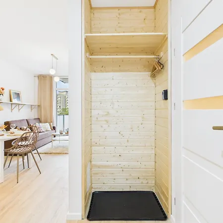 アパート Superapart Pelcowizna With Air Conditioner - Near Metro Brodno