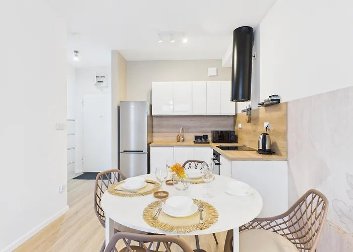 Superapart Pelcowizna With Air Conditioner - Near Metro Brodno