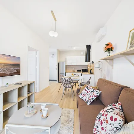 Superapart Pelcowizna With Air Conditioner - Near Metro Brodno Lejlighed *
